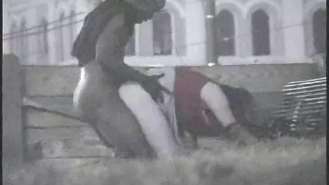 私たちはワインを飲み、台所でセックスをします イケメン クンニ 動画