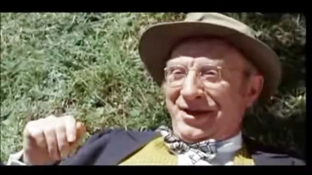 二人の学生は、自宅で教師と一緒にいます 動画 イケメン h