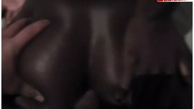 タトゥー 新しいロシアの少女 av イケメン 無料