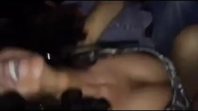 会議の準備をしている男を持つ女の子 無料 アダルト 動画 イケメン