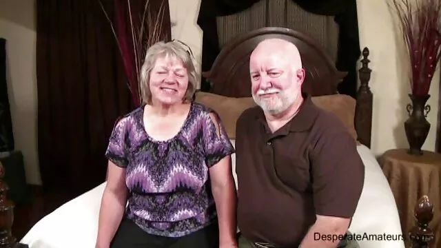 私は彼女の体の世話をするために彼女の下着を取った エロ 動画 無料 イケメン