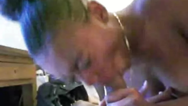 マーシャは自分自身に満足しています。 イケメン エロ 動画 無料