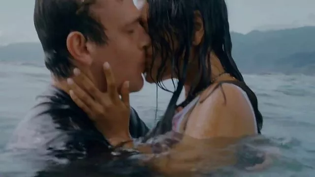 学生は銃を運び、滑りに煙を吸う 無料 エロ サイト イケメン